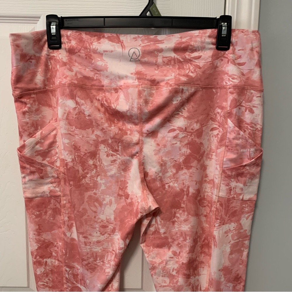 Pink Patterned Leggings - Picture 8 of 12